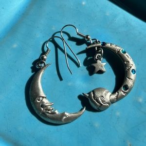 Vintage 90s Fable Pewter Moon and Star Dangle Earrings